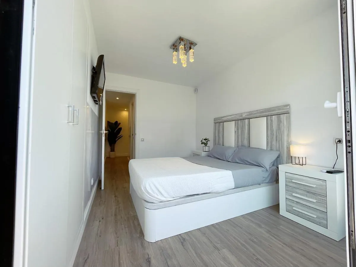 Live Lloret Lloret de Mar 0*,  Spain